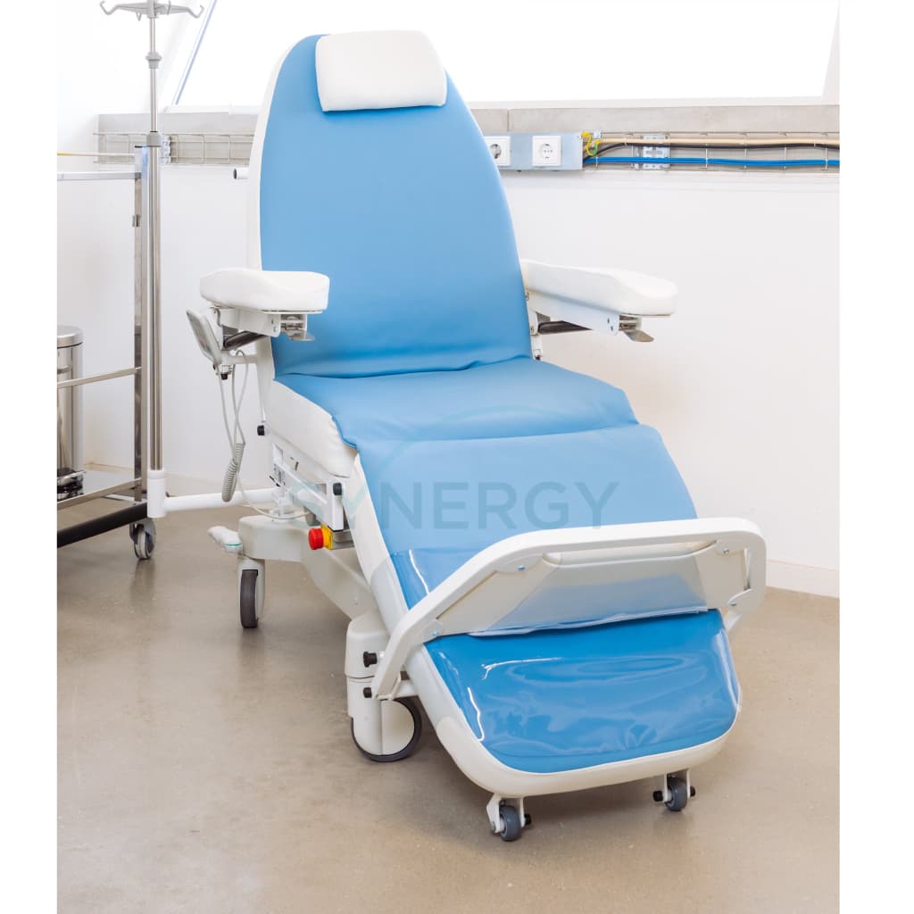 Ambulatory Armchair Alpha w/ Footrest & Full extras